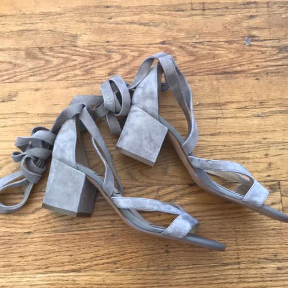 Sam Edelman Sheri in Grey Suede - Picture 6 of 8